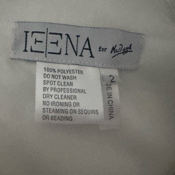 IEENA FOR‎ MAC DUGGAL White Long sleeve Evening gown Dress size 2 - Picture 8 of 8